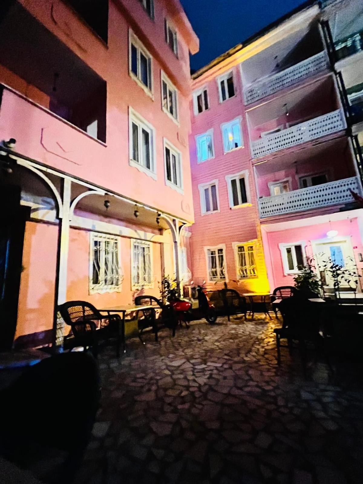 Pembe Koesk Old City Center Istanbul Bagian luar foto