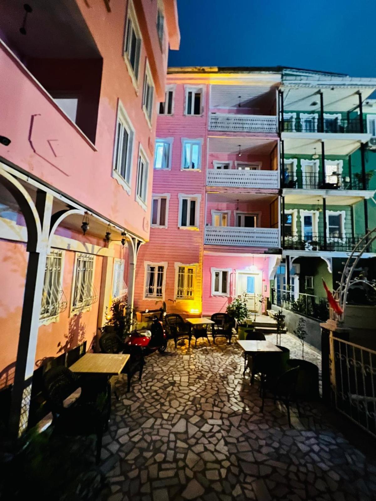 Pembe Koesk Old City Center Istanbul Bagian luar foto