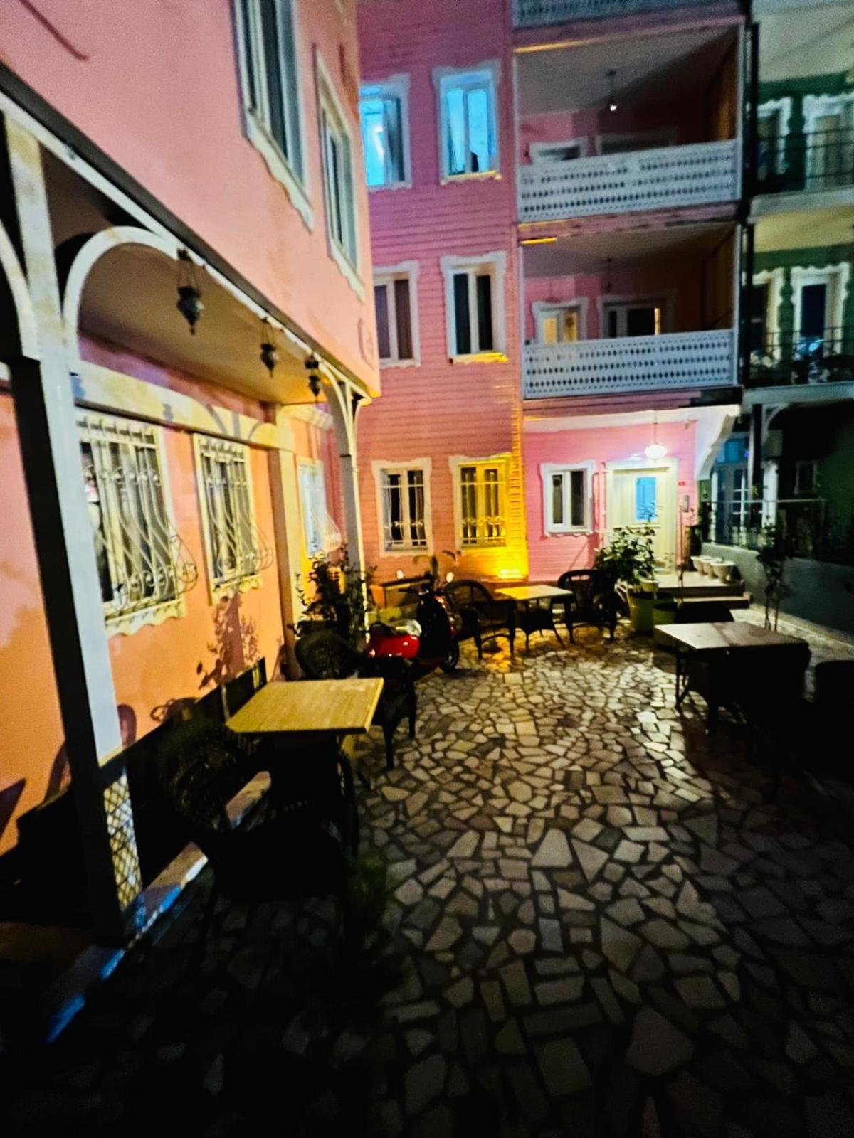Pembe Koesk Old City Center Istanbul Bagian luar foto